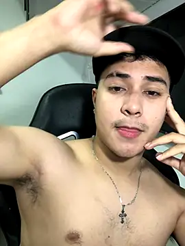 Snapshot of loki32men chatting on 5, 10, 2025 loki32men online show from 5, 10, 2025