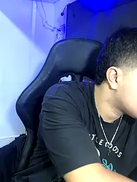 Snapshot of loki32men chatting on 6, 10, 2025 loki32men online show from 6, 10, 2025