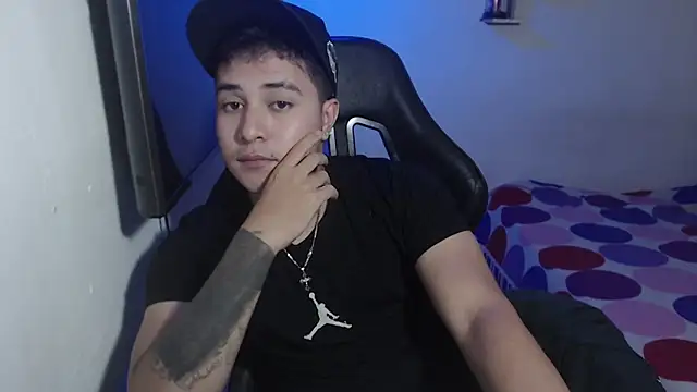 Snapshot of loki32men chatting on 16, 10, 2025 loki32men online show from 16, 10, 2025