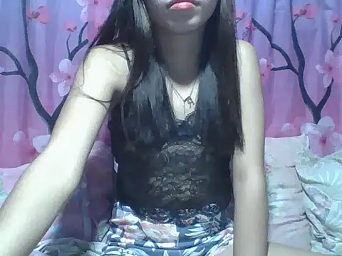 SweetPussie18x online show from 4, 3, 2026