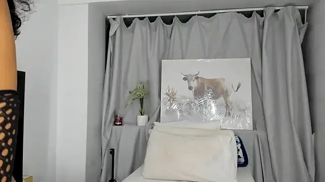 ConnieSmall24 online show from 10, 11, 2025