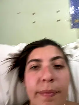 Snapshot of larj021bb chatting on 13, 11, 2025 larj021bb online show from 13, 11, 2025