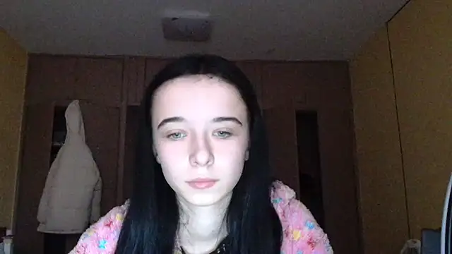 Snapshot of Emilia_Light chatting on 3, 11, 2025 Emilia Light online show from 3, 11, 2025