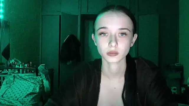 Emilia Light online show from 9, 4, 2026