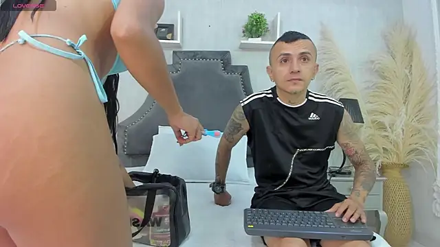 CharlotteAndSimon online show from 21, 12, 2025