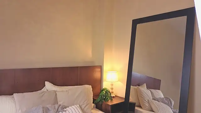 Capricho 01 online show from 9, 10, 2025