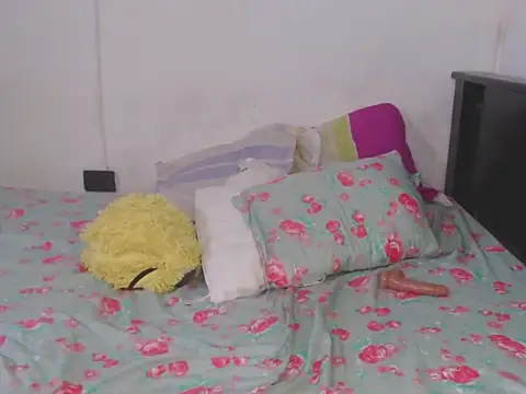 Snapshot of scarlett2310 chatting on 30, 10, 2025 scarlett2310 online show from 30, 10, 2025