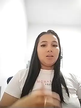 Snapshot of Koral_anyelith chatting on 18, 10, 2025 Koral anyelith online show from 18, 10, 2025