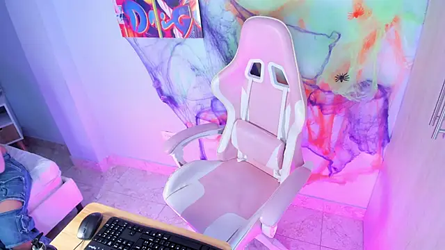 Athenea  fox online show from 29, 10, 2025