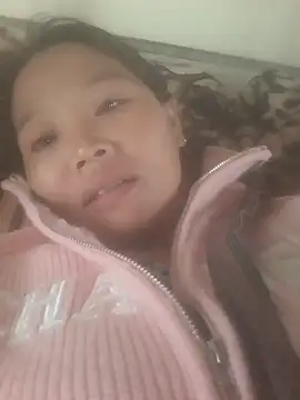 Snapshot of bree-zz chatting on 7, 11, 2025 bree-zz online show from 7, 11, 2025