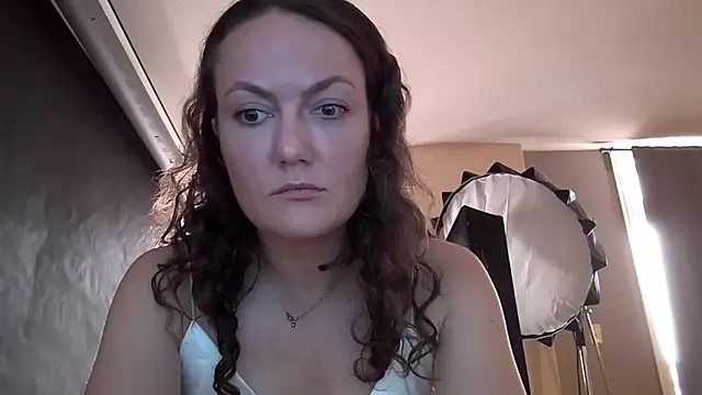 sexybriiiixoxo online show from 29, 4, 2026