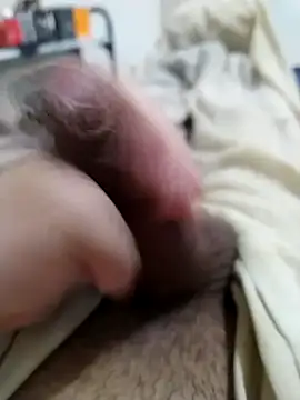 A reyes1122 online show from 24, 10, 2025