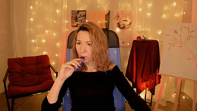 DonnaSmitth online show from 4, 12, 2025