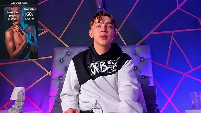 Lian Miller1  online show from 16, 4, 2026