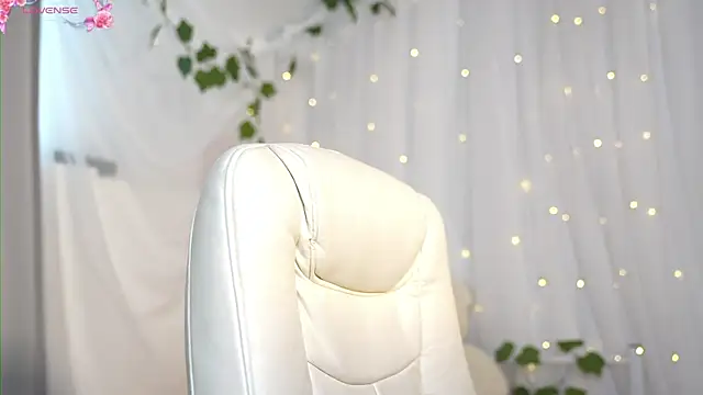 Snapshot of misska__ chatting on 9, 10, 2025 misska online show from 9, 10, 2025