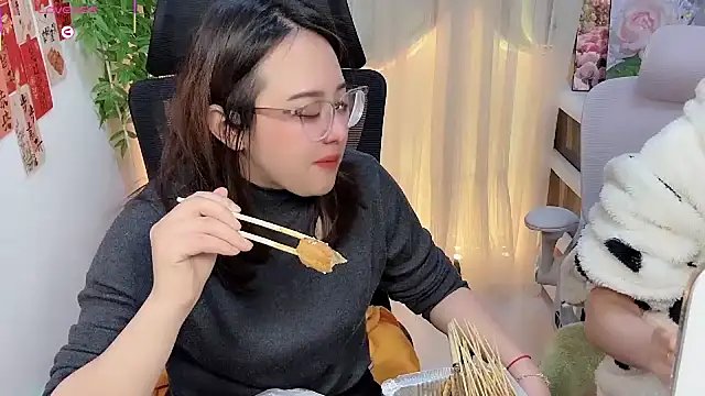 NEWONETO online show from 26, 2, 2026