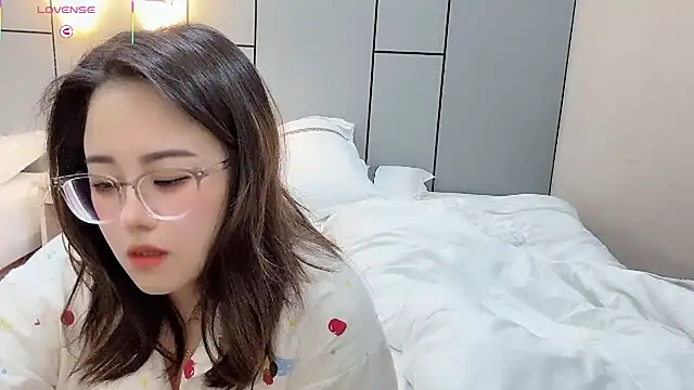 NEWONETO online show from 11, 4, 2026