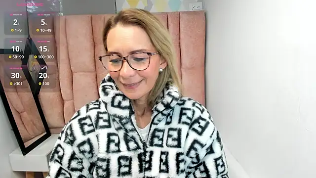 Issa Milf   online show from 27, 3, 2026