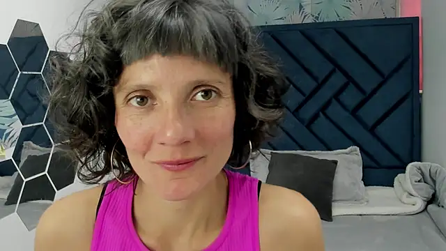 Snapshot of Valery_More__ chatting on 28, 11, 2025 Valery More online show from 28, 11, 2025