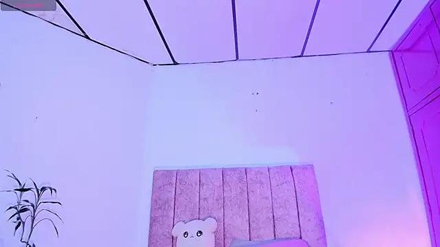Mila 1wood online show from 19, 6, 2026