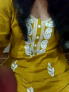 Snapshot of Meenu_rani6 chatting on 2, 10, 2025 Meenu rani6 online show from 2, 10, 2025