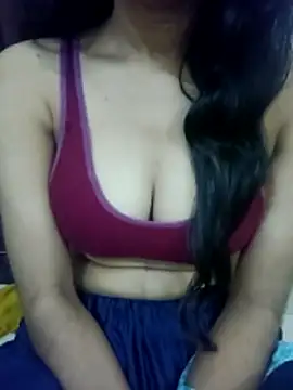 Snapshot of Meenu_rani6 chatting on 9, 11, 2025 Meenu rani6 online show from 9, 11, 2025