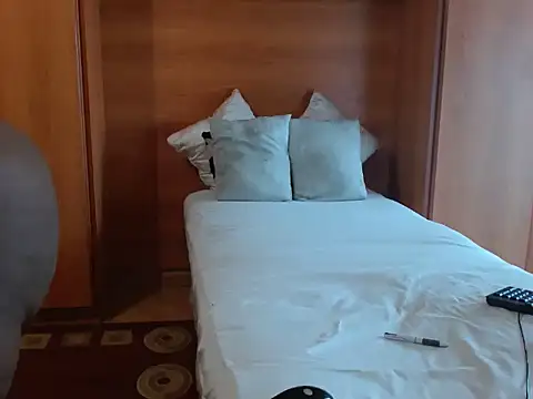 Snapshot of queenteex699 chatting on 27, 9, 2025 queenteex699 online show from 27, 9, 2025