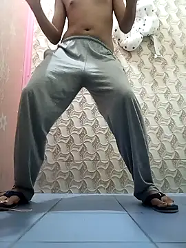 Snapshot of rajkinky2025 chatting on 26, 9, 2025 rajkinky2025 online show from 26, 9, 2025