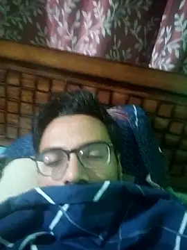 Snapshot of rajkinky2025 chatting on 5, 10, 2025 rajkinky2025 online show from 5, 10, 2025