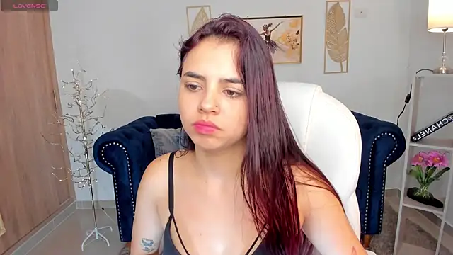 zharaa fox online show from 25, 10, 2025