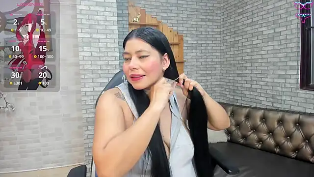 Snapshot of Alisonn_Doll chatting on 16, 11, 2025 Alisonn Doll online show from 16, 11, 2025