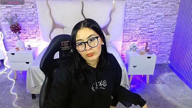 Snapshot of casse_tay chatting on 24, 11, 2025 casse tay online show from 24, 11, 2025