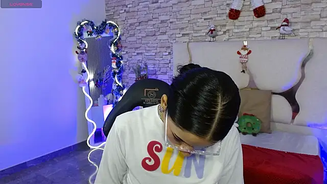 Snapshot of casse_tay chatting on 28, 11, 2025 casse tay online show from 28, 11, 2025