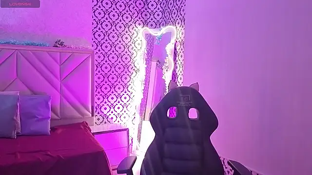 Ixchel tay online show from 27, 2, 2026