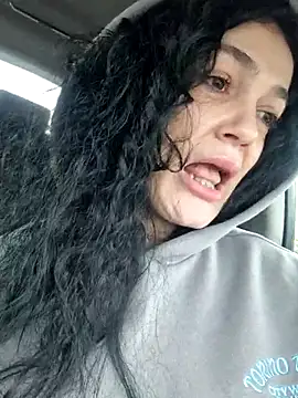 JadeLure online show from 4, 10, 2025