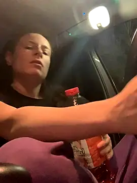 GoldenPussy1329 online show from 18, 12, 2025