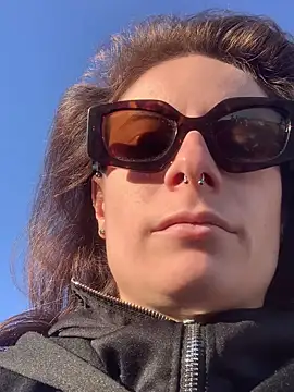 GoldenPussy1329 online show from 1, 3, 2026