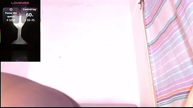 taylor hot85 online show from 5, 11, 2025