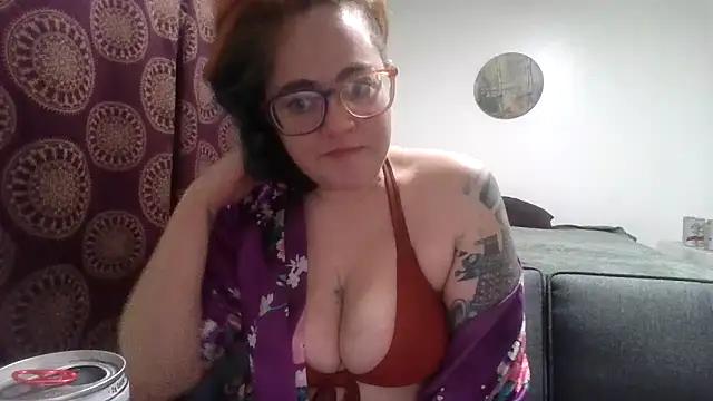 Snapshot of daniak90 chatting on 21, 11, 2025 daniak90 online show from 21, 11, 2025