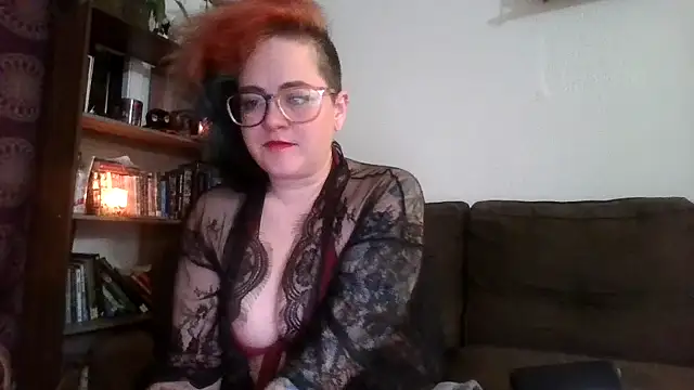 Snapshot of daniak90 chatting on 24, 11, 2025 daniak90 online show from 24, 11, 2025