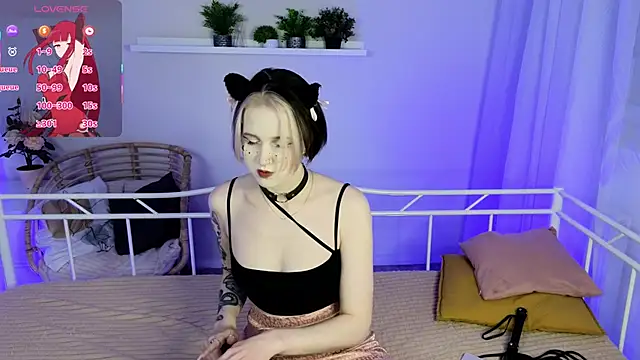 luna son online show from 14, 12, 2025