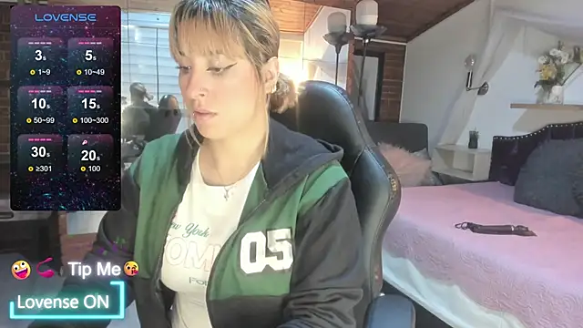 sophialyh 1 online show from 26, 3, 2026