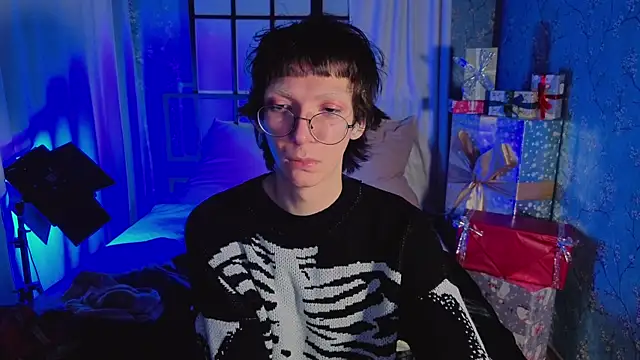 Snapshot of TommieHi chatting on 23, 11, 2025 TommieHi online show from 23, 11, 2025