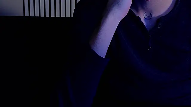 Snapshot of TommieHi chatting on 27, 11, 2025 TommieHi online show from 27, 11, 2025