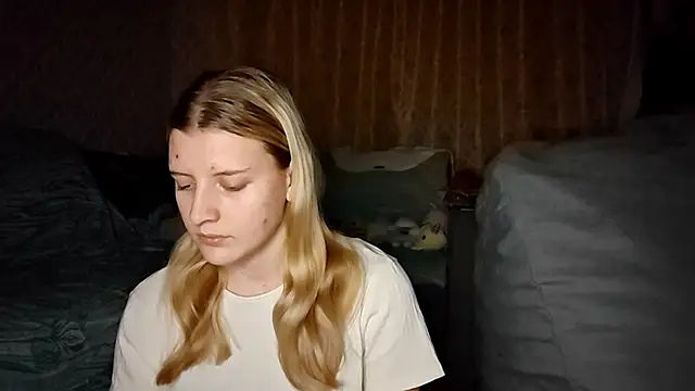 LynteriLain online show from 20, 10, 2025