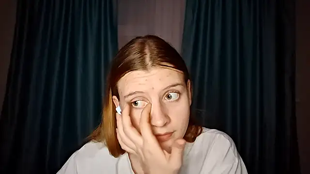 LynteriLain online show from 31, 10, 2025