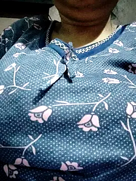 Snapshot of Hot__bhabhi_99 chatting on 11, 10, 2025 Hot  bhabhi 99 online show from 11, 10, 2025
