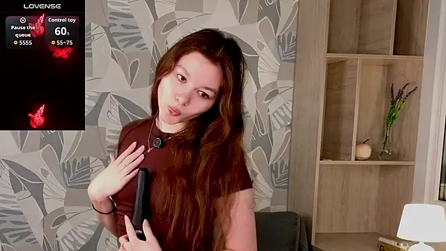 Snapshot of LewisThrone chatting on 2, 11, 2025 LewisThrone online show from 2, 11, 2025