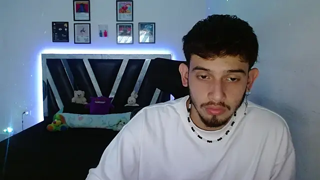 Snapshot of Sebasxxl12 chatting on 18, 12, 2025 Sebasxxl12 online show from 18, 12, 2025