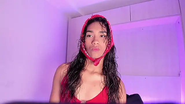 AnahiCollins online show from 7, 3, 2026